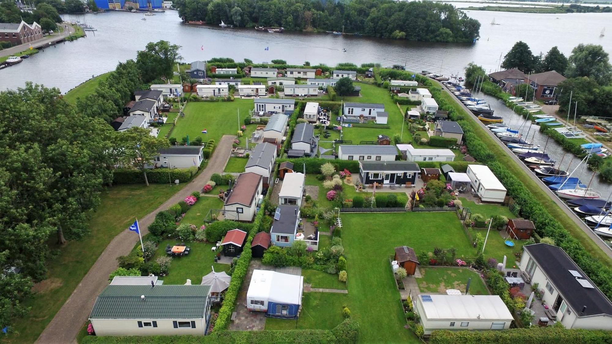 Camping De Hof Van Eeden Hotell Warmond Exteriör bild