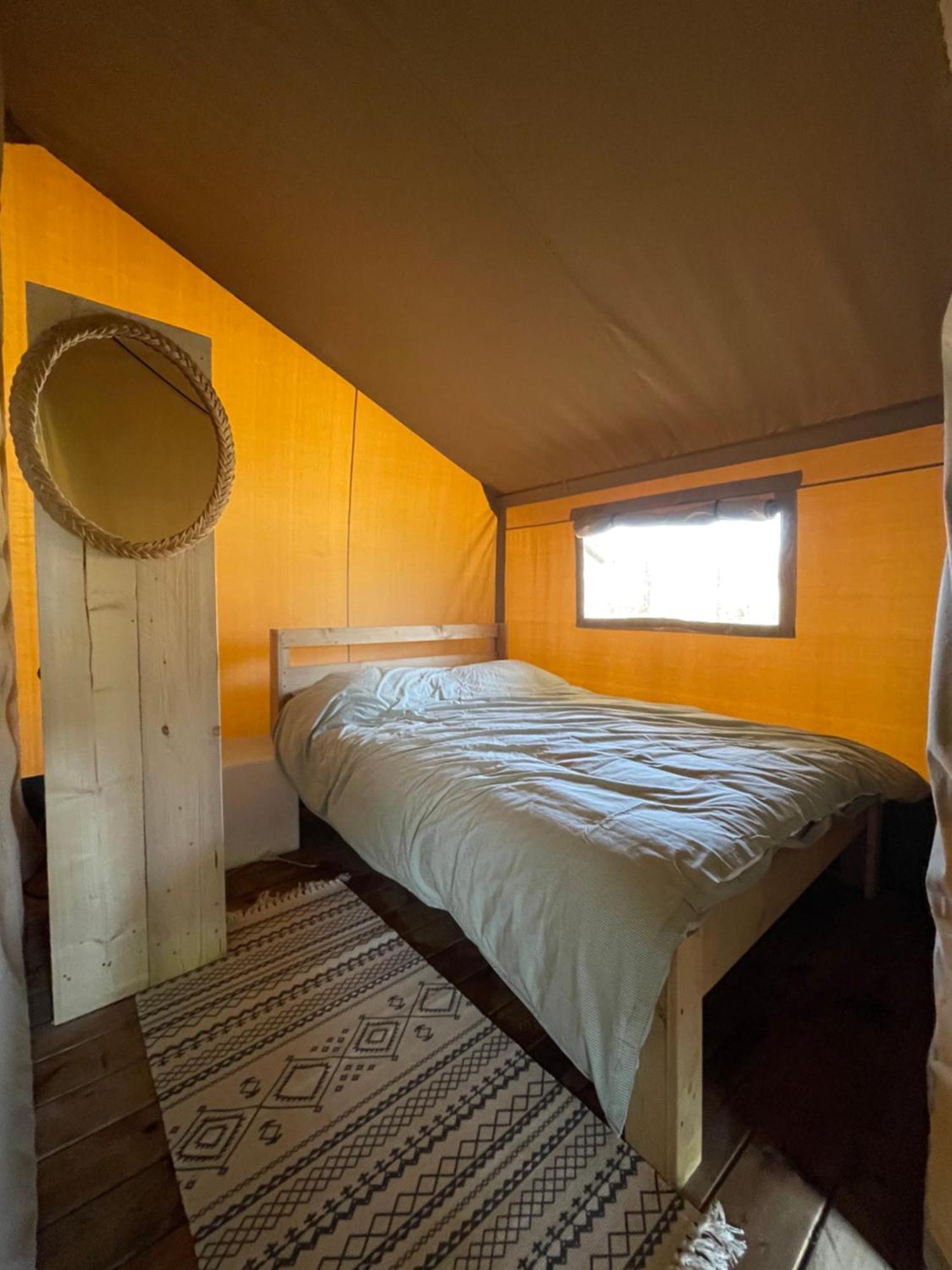 Camping De Hof Van Eeden Hotell Warmond Rum bild